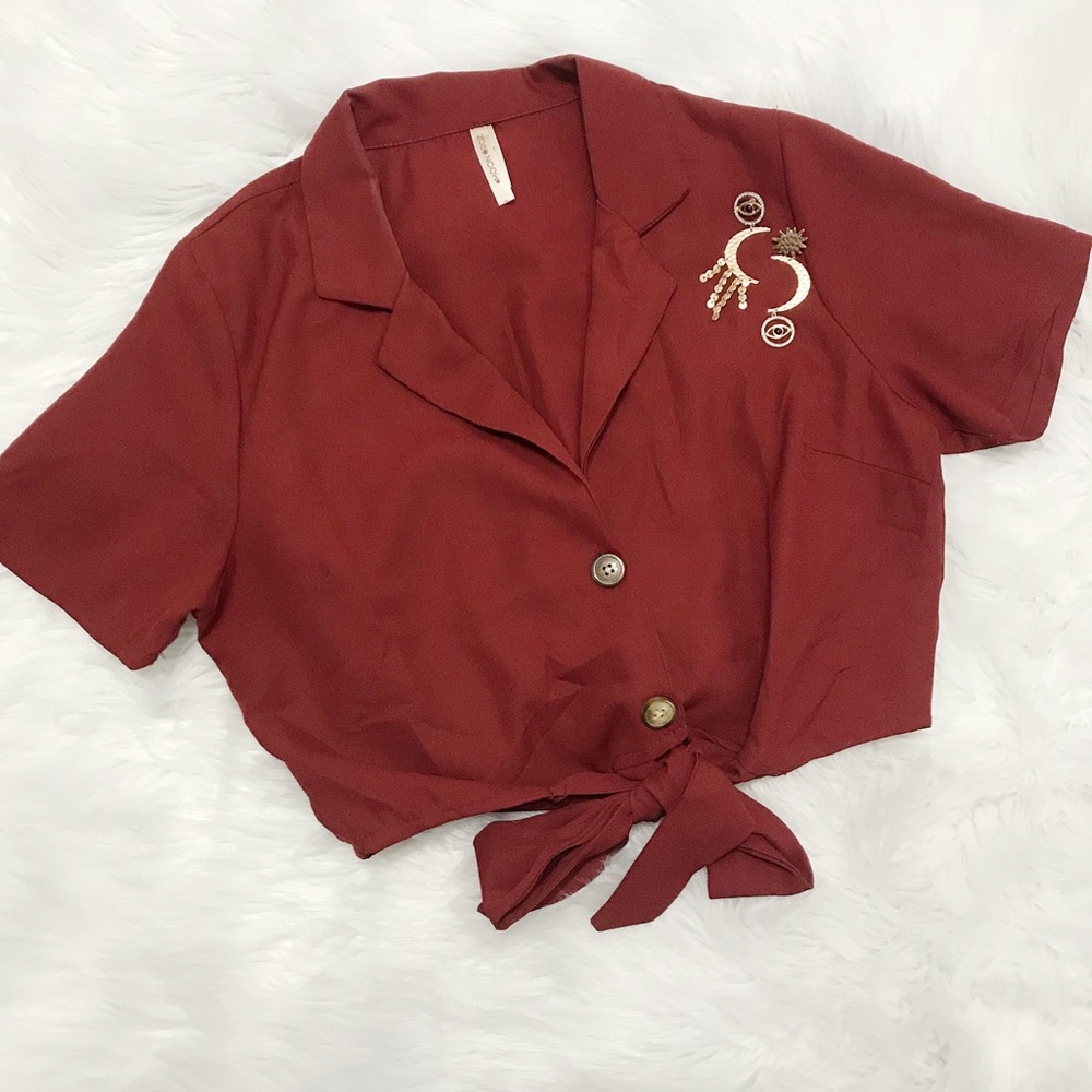 Front tie cropped top
